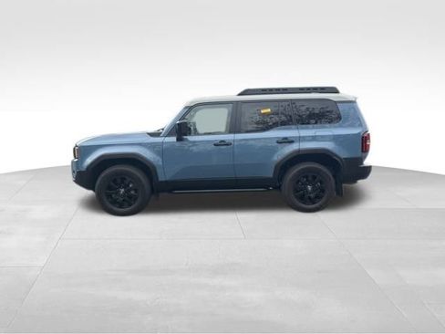 Used 2024 Toyota Land Cruiser image 2