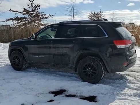 Used 2018 Jeep Grand Cherokee Laredo AWD/4WD image 6