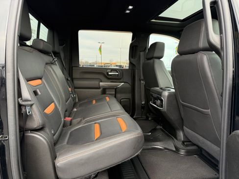 Used 2022 GMC Sierra 2500 AT4 w/ AT4 Preferred Package image 15