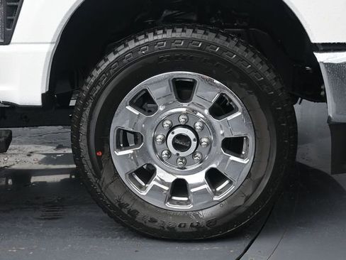 New 2026 Ford F350 Lariat w/ Chrome Package image 31