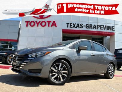 Used 2025 Nissan Versa SV w/ Trunk Package