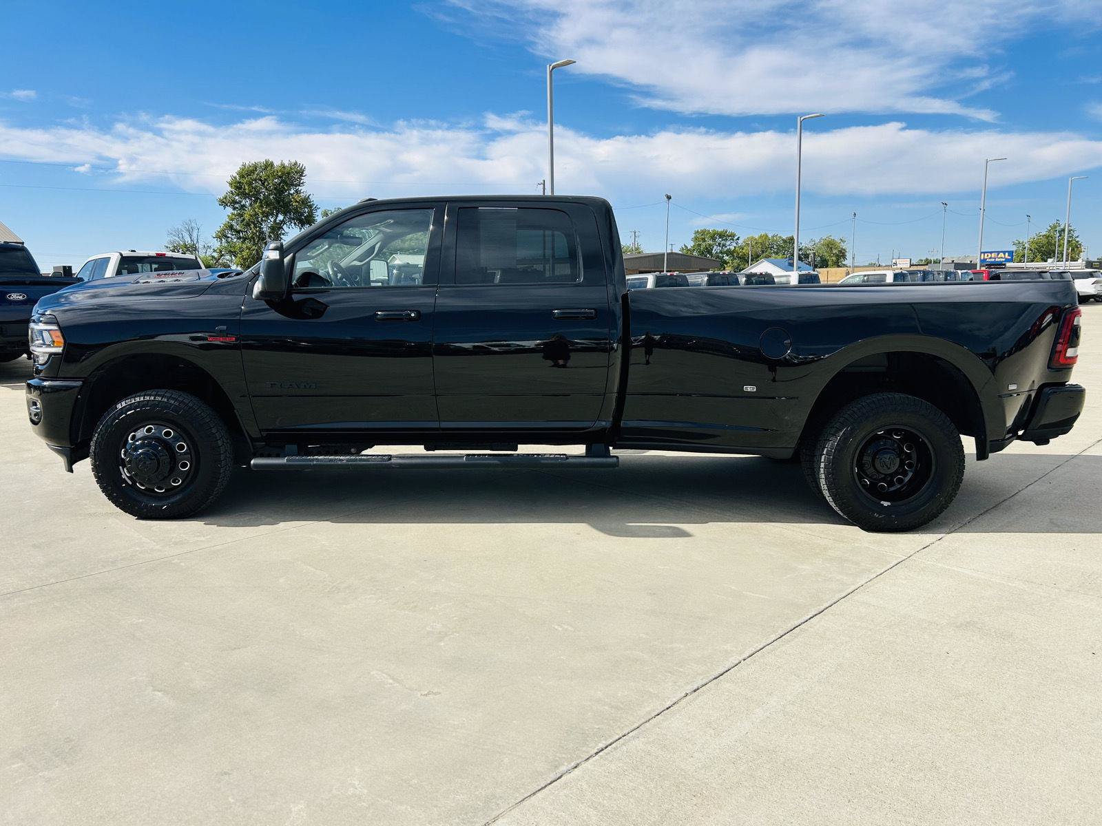 Used 2024 RAM 3500 Laramie w/ Night Edition AWD/4WD image 40