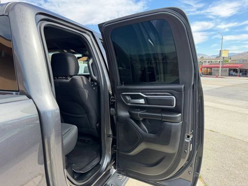 Used 2022 RAM 1500 Big Horn w/ Night Edition RWD image 18