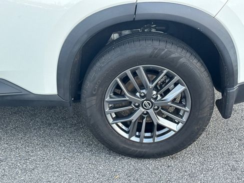 Certified 2021 Nissan Rogue S image 19