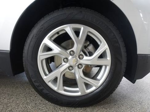 Used 2021 Chevrolet Equinox Premier image 28