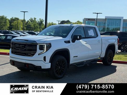 Used 2024 GMC Sierra 1500 AT4 w/ AT4 Premium Package AWD/4WD image 3