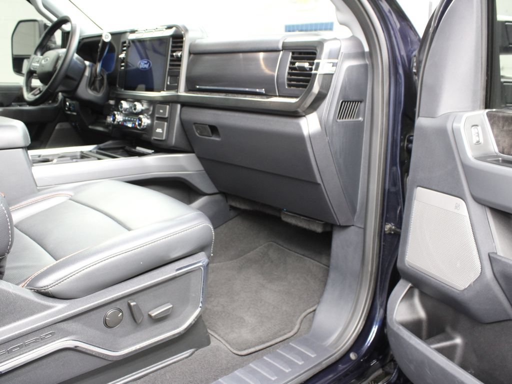 Used 2024 Ford F250 Lariat w/ Tremor Off-Road Package AWD/4WD image 43