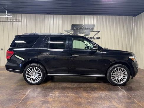 Used 2024 Ford Expedition Limited AWD/4WD image 8