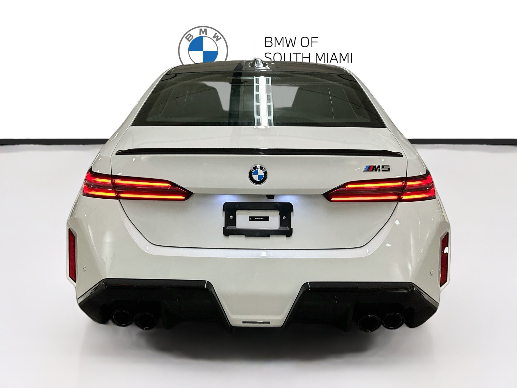 Used 2025 BMW M5 w/ Carbon Package AWD/4WD image 6