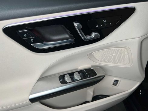 Certified 2026 Mercedes-Benz C 300 4MATIC Sedan image 22