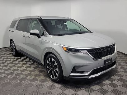 Used 2024 Kia Carnival EX