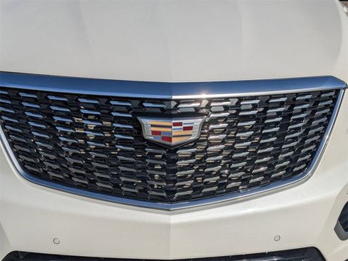 Certified 2022 Cadillac XT5 Premium Luxury image 11