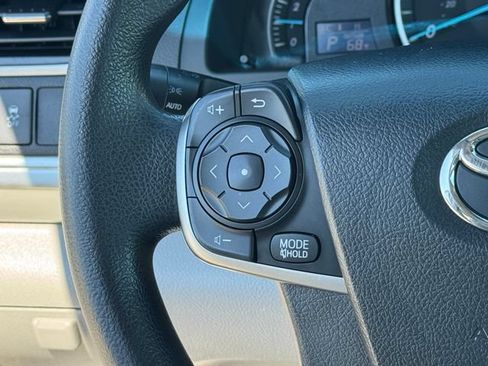 Used 2013 Toyota Camry LE FWD image 21