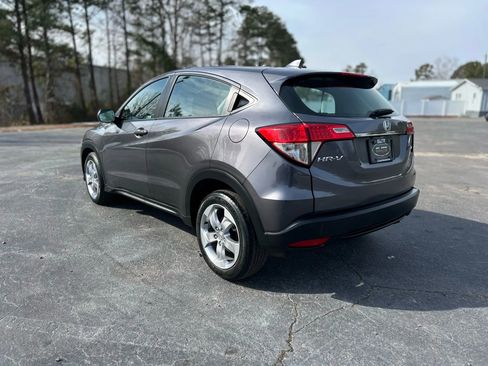 Used 2021 Honda HR-V LX image 9