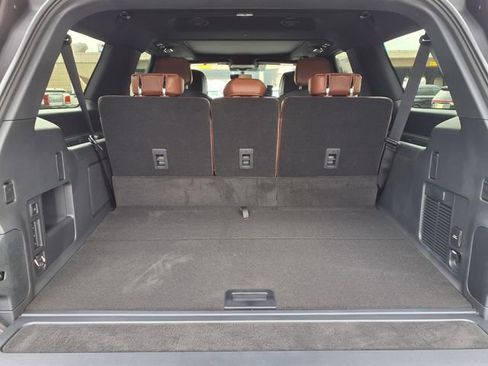 New 2026 Lincoln Navigator L Reserve AWD/4WD image 9