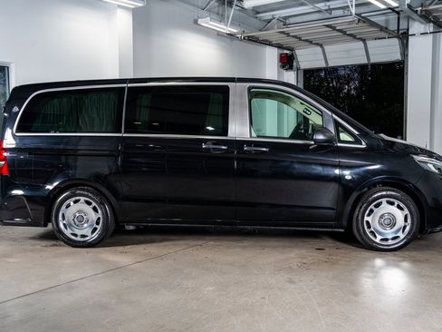Used 2020 Mercedes-Benz Metris Passenger image 5