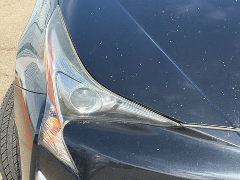 Used 2017 Toyota Prius Three Touring w/ Carpet Mat Package FWD image 17