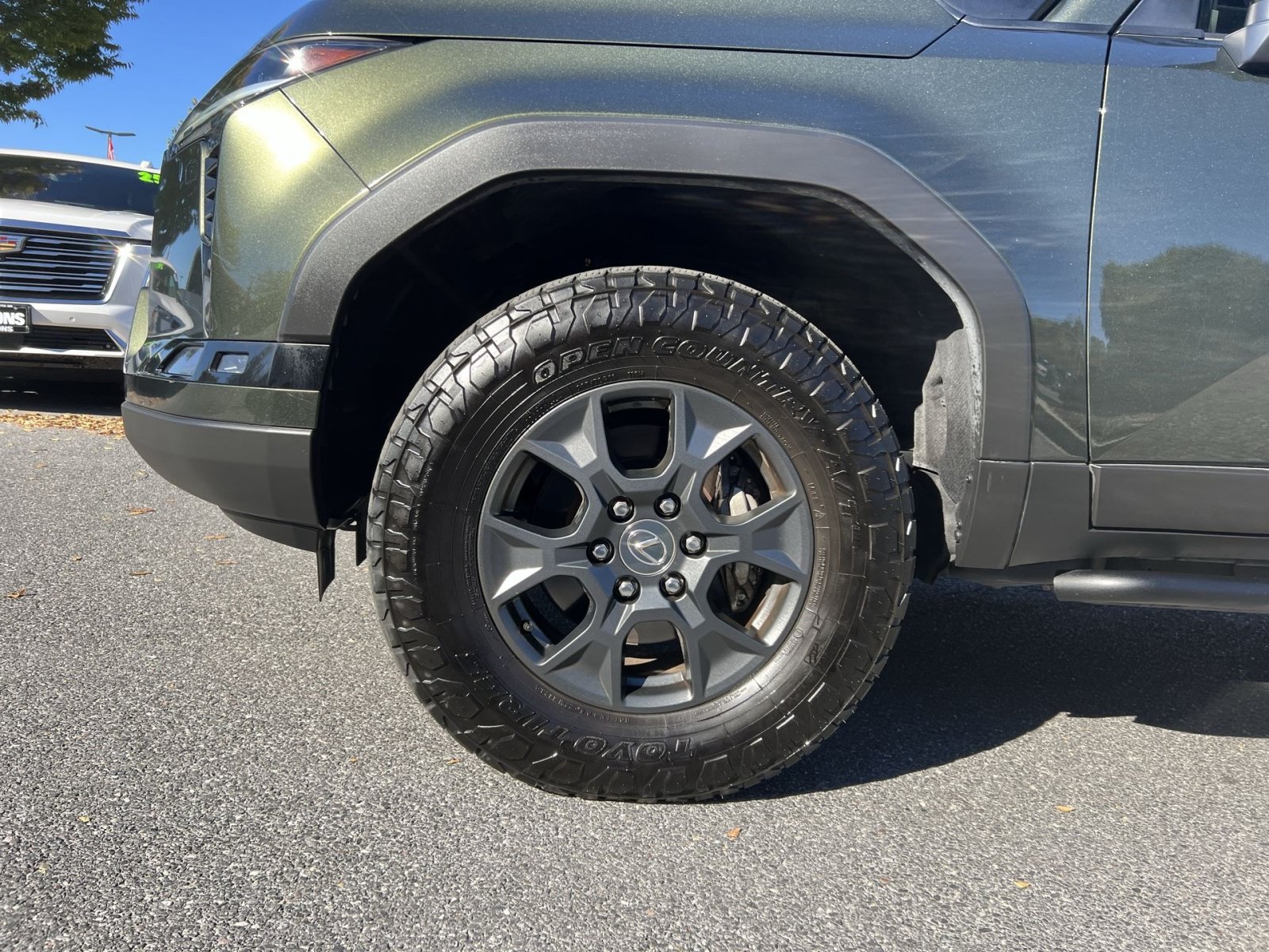 Used 2024 Lexus GX 550 AWD/4WD image 12