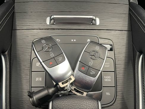 Used 2024 Mercedes-Benz GLE 450 4MATIC image 25