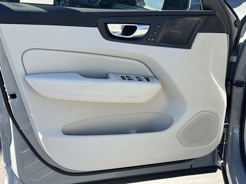 New 2026 Volvo XC60 B5 Ultra w/ Protection Package Premier image 11