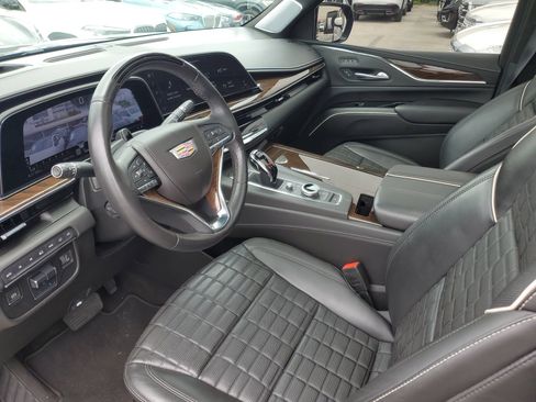 Used 2024 Cadillac Escalade Premium Luxury Platinum AWD/4WD image 20