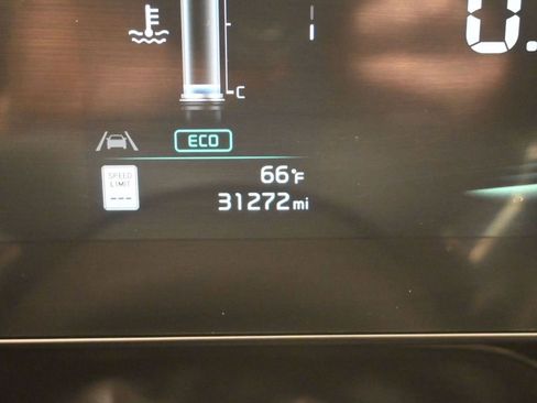 Certified 2023 Kia Niro EX Touring image 16