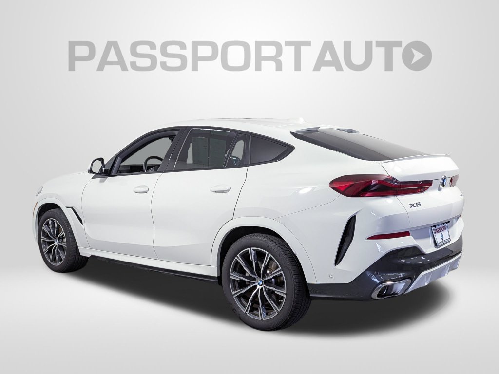 Used 2026 BMW X6 xDrive40i w/ Climate Comfort Package AWD/4WD image 3