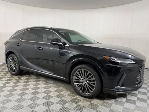 Used 2023 Lexus RX 350 w/ Cold Area Package AWD/4WD image 11