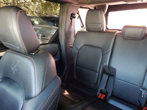 Used 2022 Ford Bronco Badlands image 53