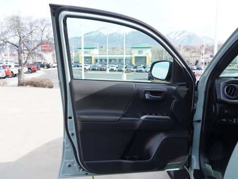 Certified 2023 Toyota Tacoma TRD Sport image 15