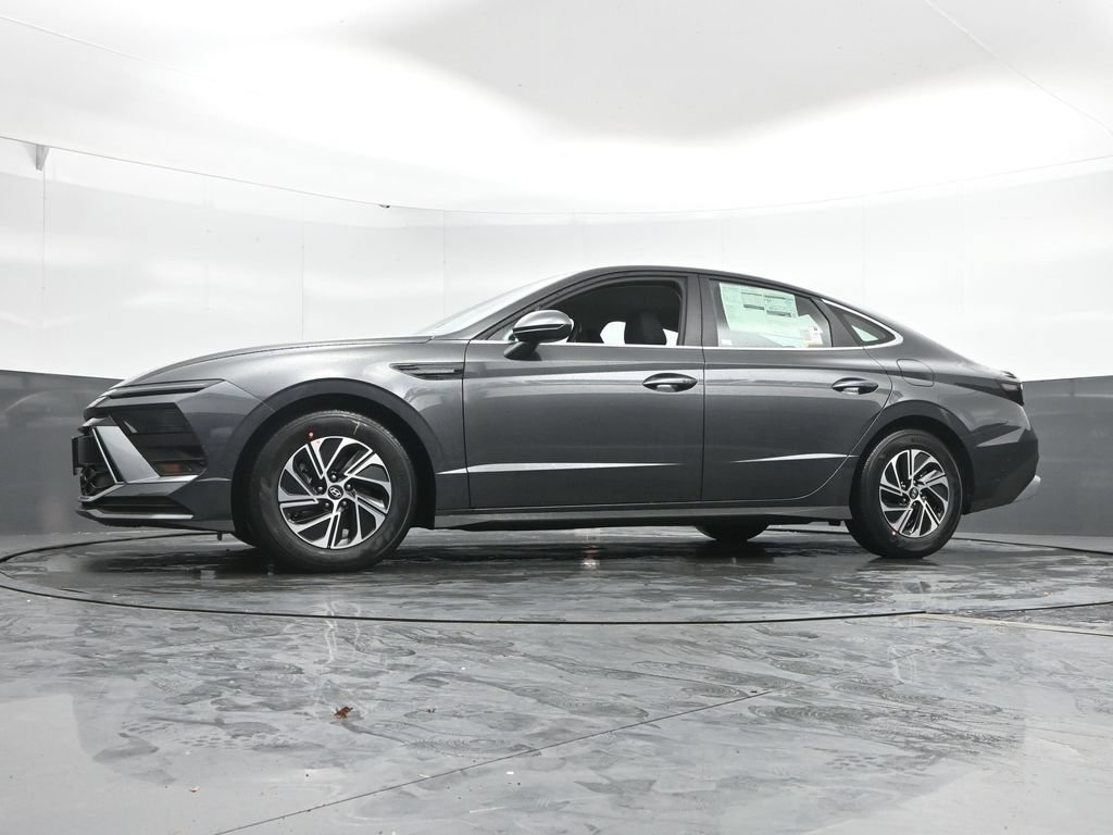 New 2026 Hyundai Sonata Blue FWD image 45