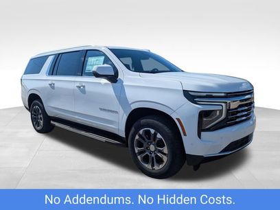 New 2026 Chevrolet Suburban LT w/ Comfort Package