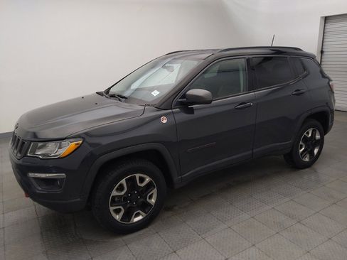 Used 2018 Jeep Compass Trailhawk AWD/4WD image 2