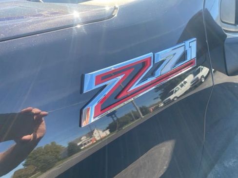 Used 2019 Chevrolet Silverado 1500 RST image 6