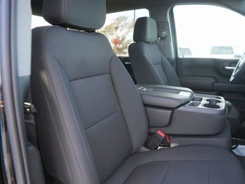 Used 2023 Chevrolet Silverado 2500 Custom w/ Custom Value Package image 19