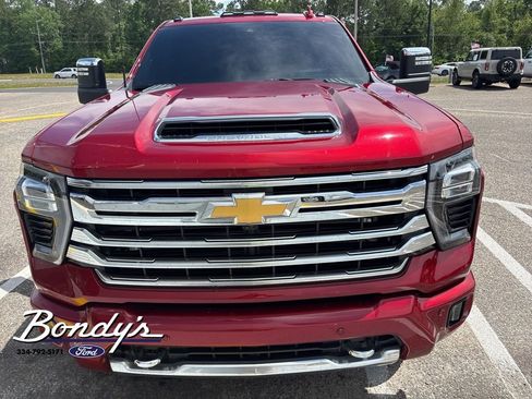 Used 2026 Chevrolet Silverado 2500 High Country w/ High Country Premium Package image 2