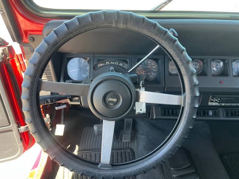Used 1995 Jeep Wrangler SE AWD/4WD image 9