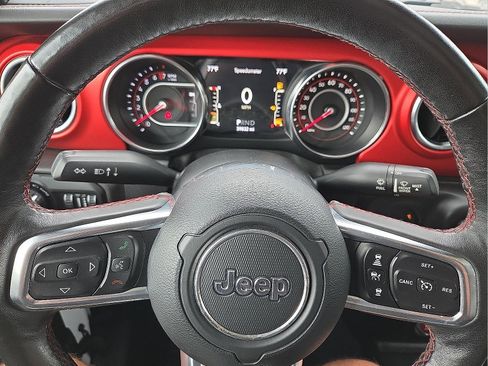 Used 2020 Jeep Gladiator Rubicon image 24