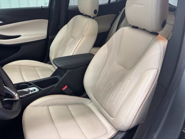 Used 2024 Buick Encore GX Avenir FWD image 17