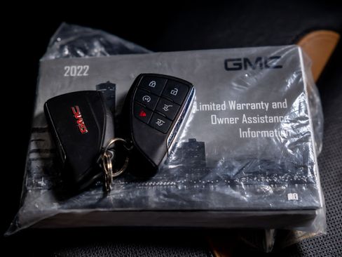 Used 2022 GMC Yukon AT4 w/ Max Trailering Package image 35