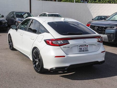 Used 2024 Honda Civic Sport image 7