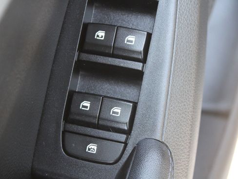 Certified 2023 Kia Seltos S w/ Navigation Package FWD image 19