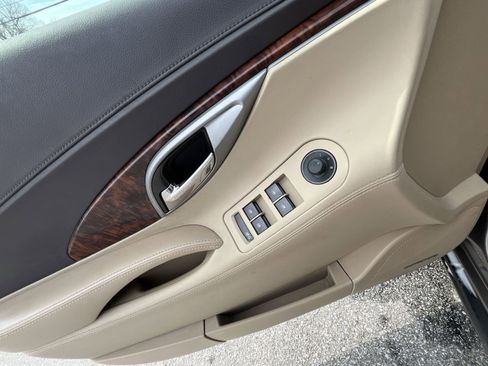 Used 2012 Buick LaCrosse Premium w/ Entertainment Package image 17