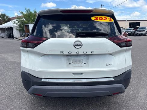 Used 2023 Nissan Rogue SV FWD image 4