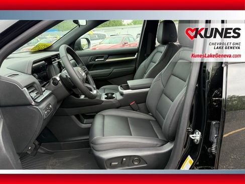 New 2026 GMC Terrain Elevation w/ Elevation Premium Package AWD/4WD image 11