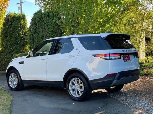 Used 2020 Land Rover Discovery SE image 6