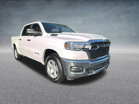 Used 2025 RAM 1500 Big Horn AWD/4WD image 3