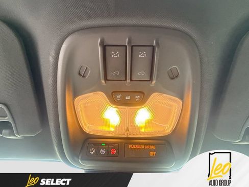 Used 2024 GMC Canyon Denali AWD/4WD image 25