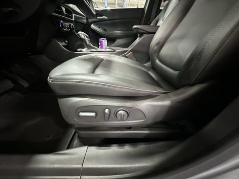 Used 2024 Buick Encore GX Sport Touring AWD/4WD image 18