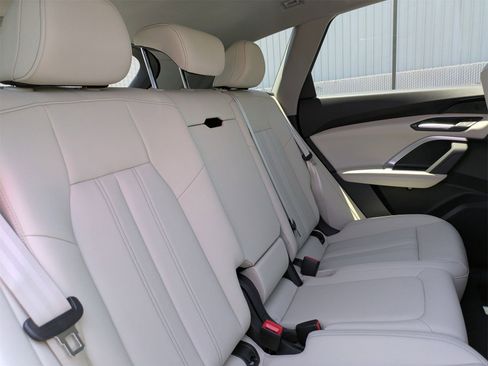 New 2025 Audi Q5 Premium image 11